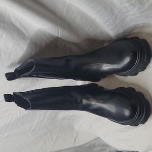 EGO Steele Chunky Heel Boots-Black Size US 9 Brand New never worn